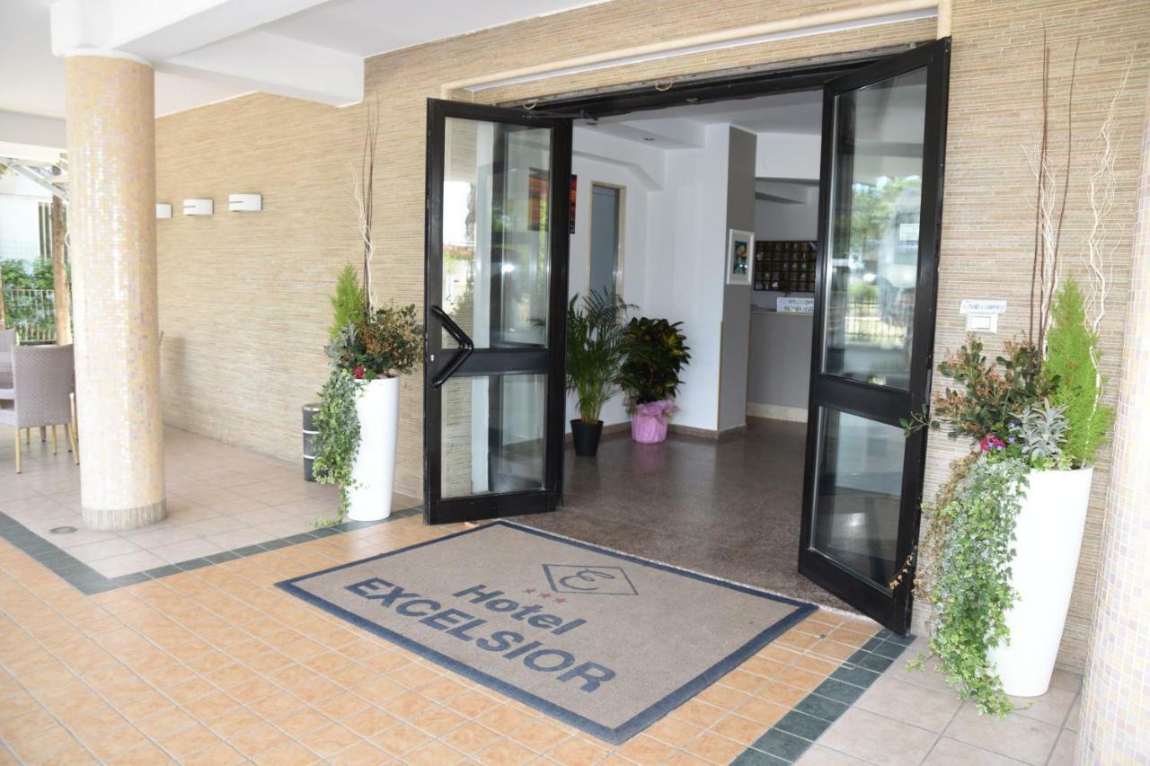 Hotel Excelsior Montesilvano Marina Екстериор снимка